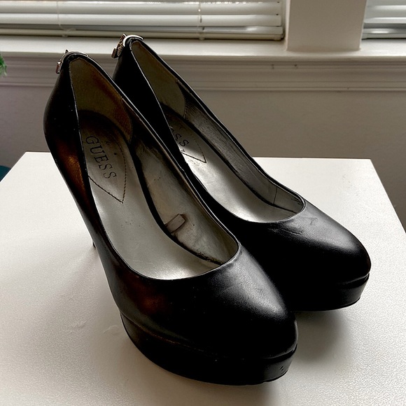Guess black heels, size 8 - Picture 2 of 13